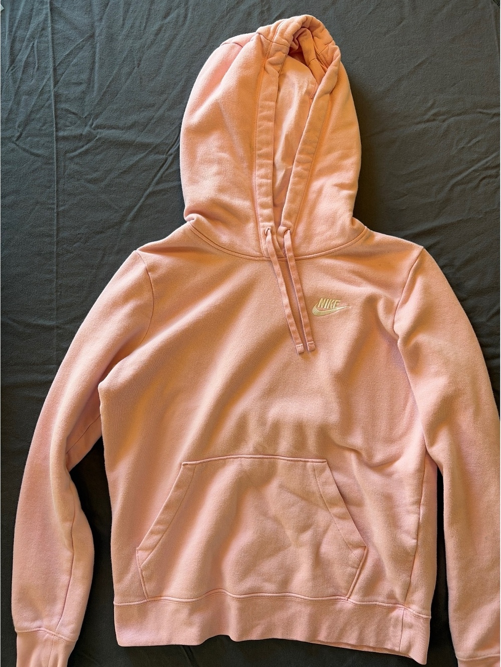 Nike Sportswear Club Fleece Pullover Hoodie | Light Pink